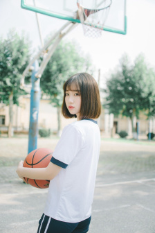 全是肉的军妓高H文